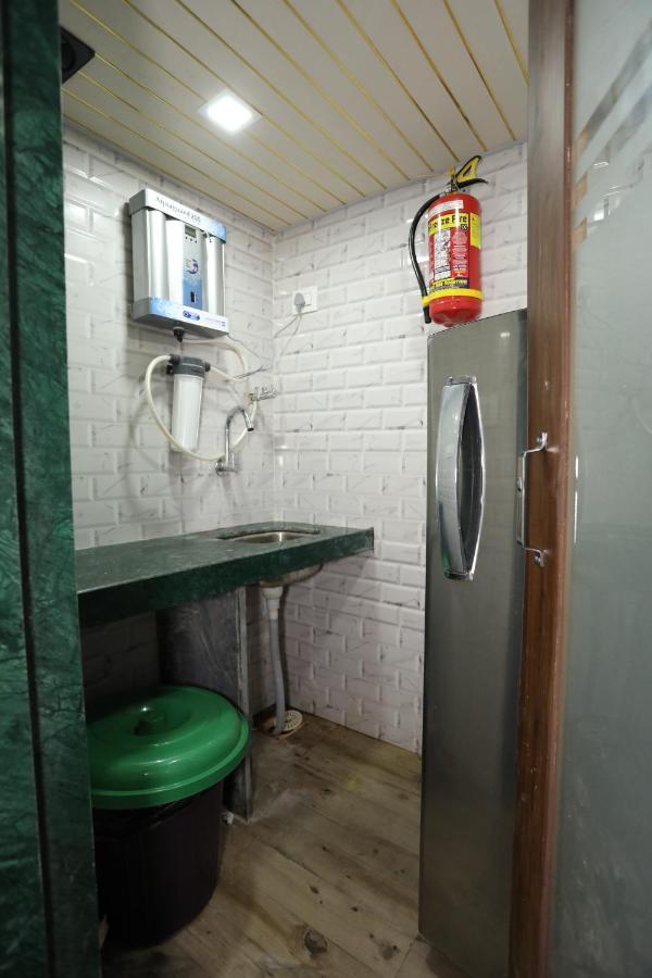 Mango Marol Dormitory Βομβάη Εξωτερικό φωτογραφία
